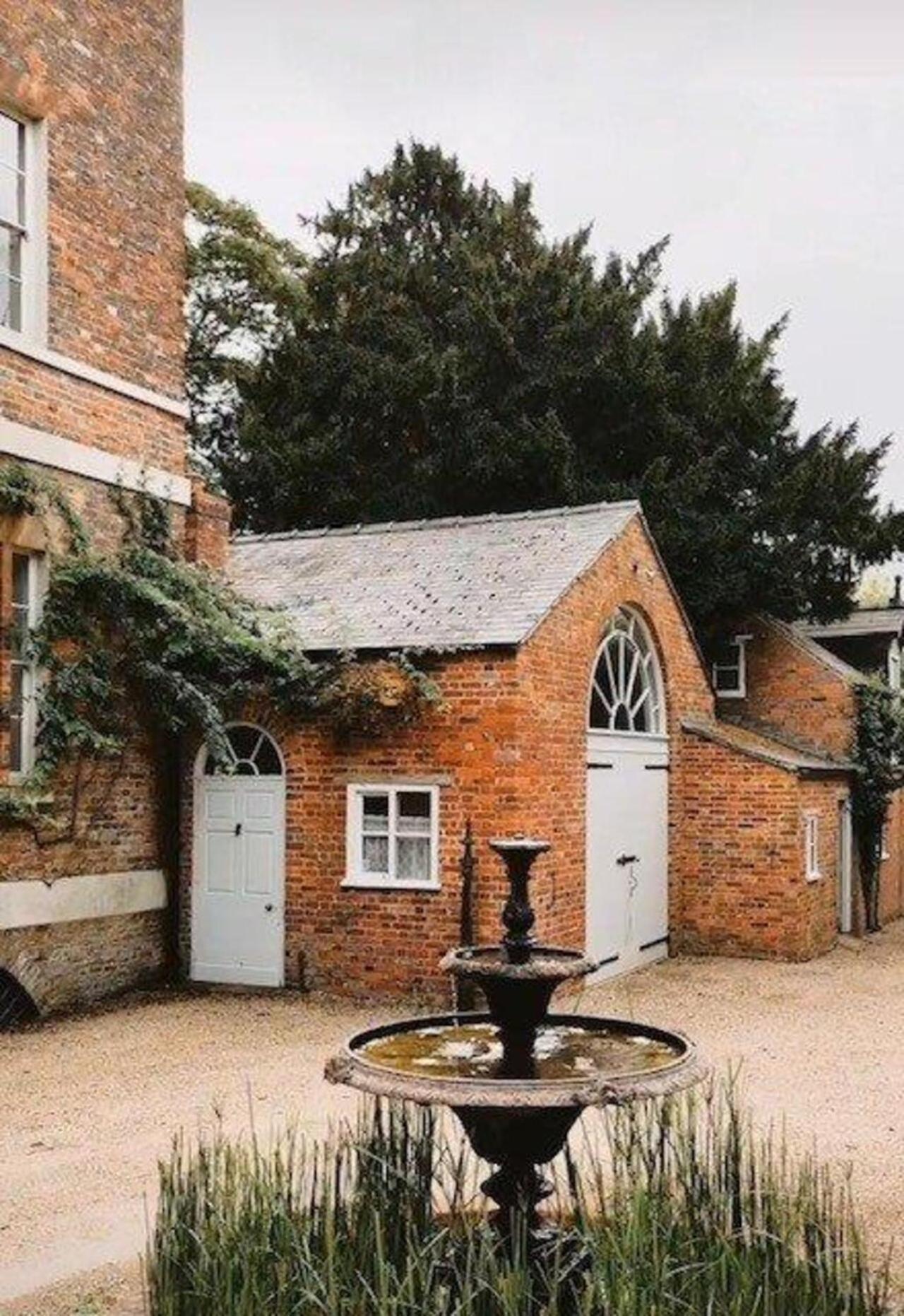 Cressy Hall - Historic Grade II Listed Manor, Gorgeous Topiary Garden Gosberton Exterior photo