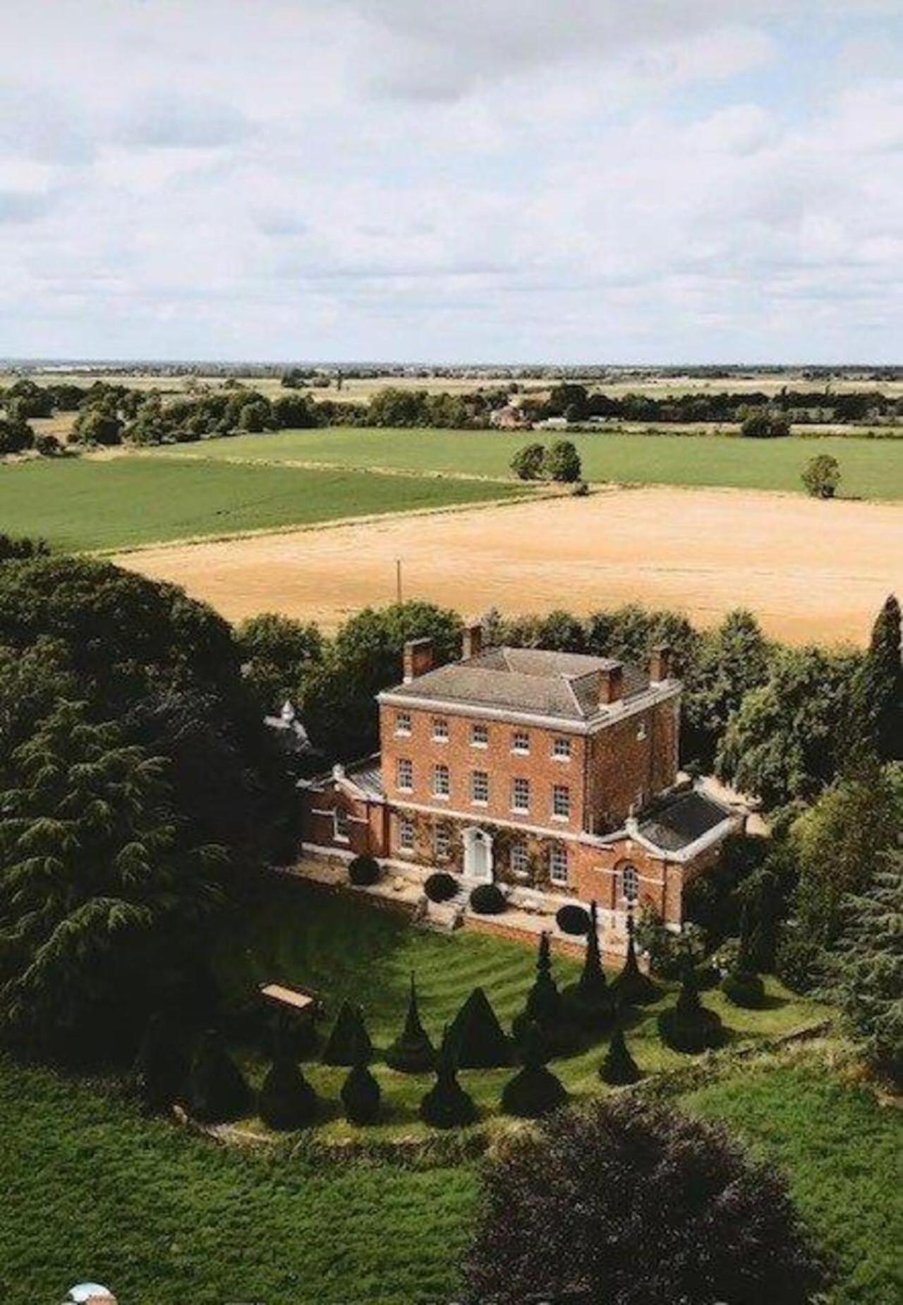 Cressy Hall - Historic Grade II Listed Manor, Gorgeous Topiary Garden Gosberton Exterior photo
